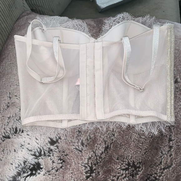 Victoria’s Secret Half Corset - Picture 4 of 4